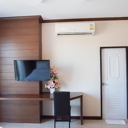 The Proud Hotel Ubon Ratchathani Exterior foto